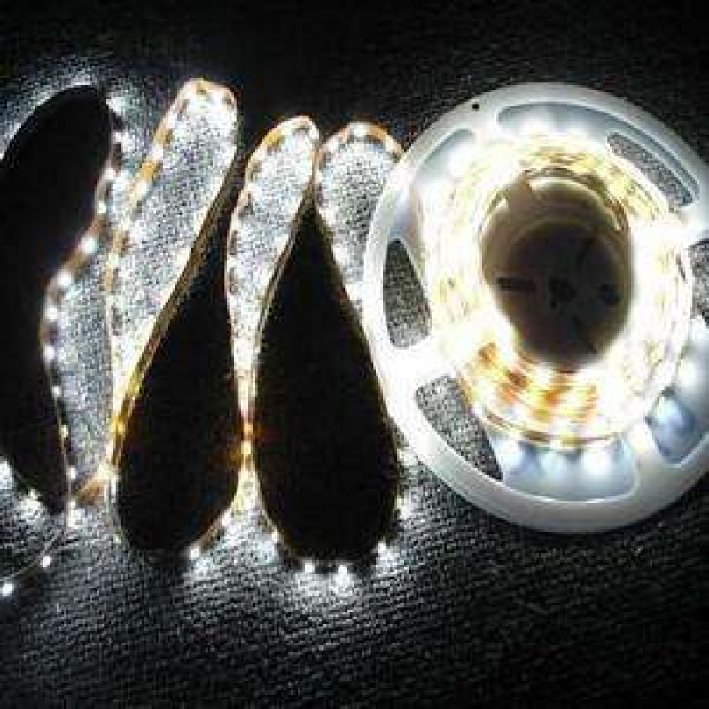 Cena par 1 metru Led Lenta 24v Balta I5050 60SMD IP20 14,4 W-m (800lm)