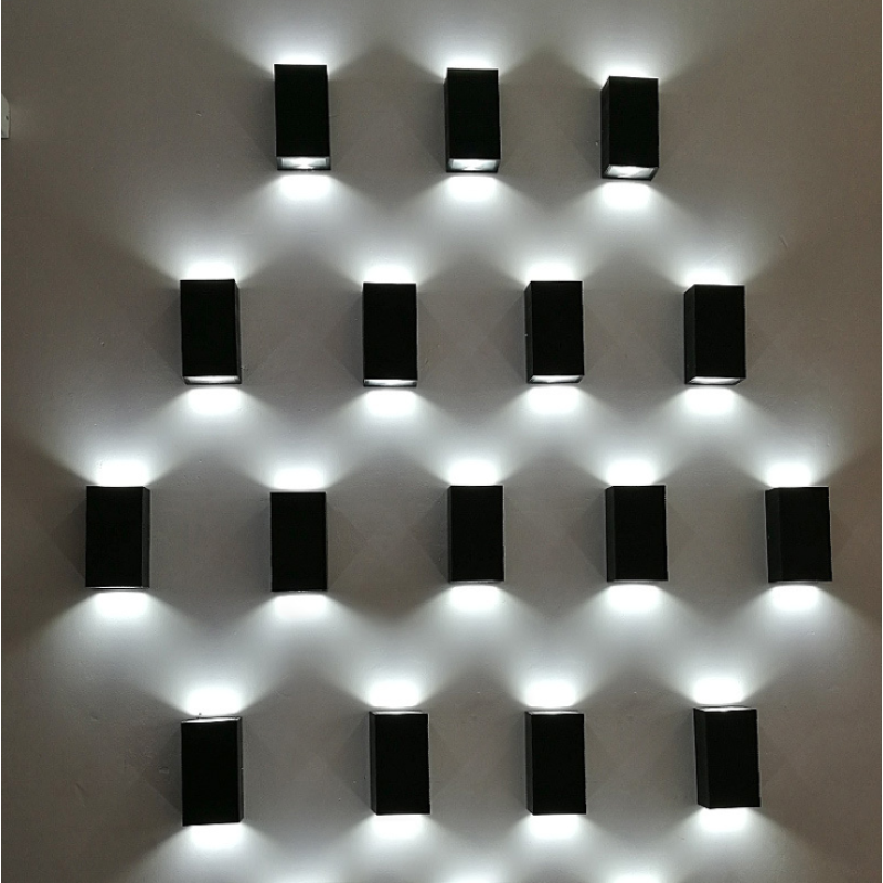 Mājas Fasādes LED Apgaismojums 12W (Melns)